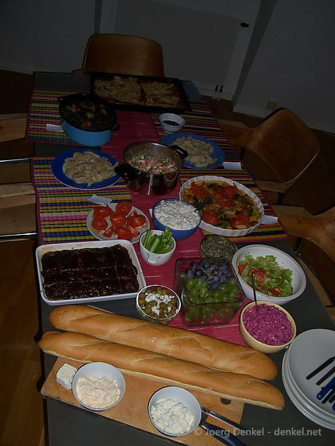 party-potluck_05